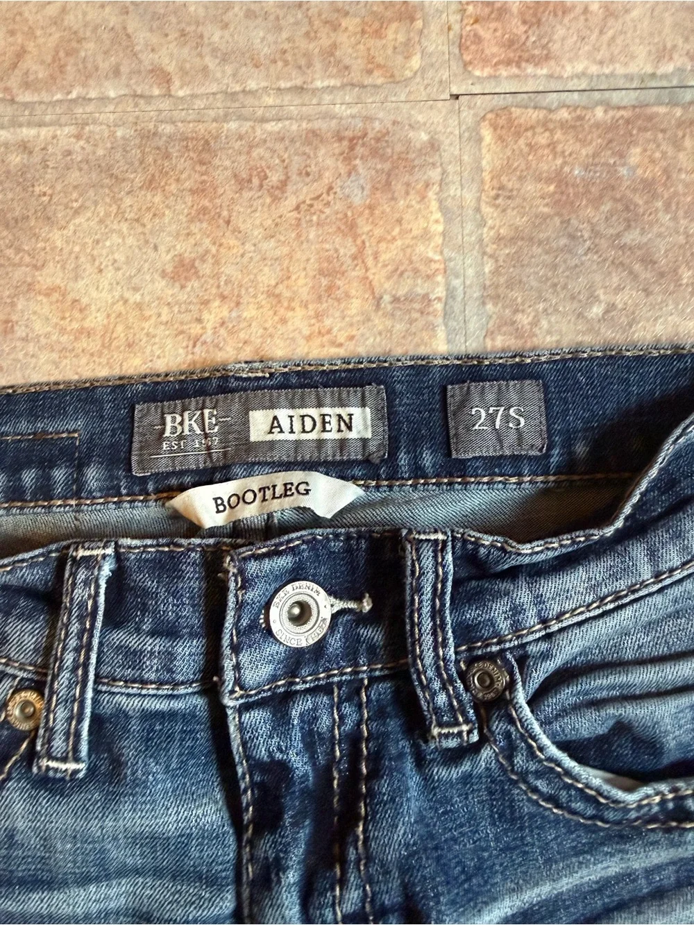 Aiden Men's Dark Blue Washed Jeans